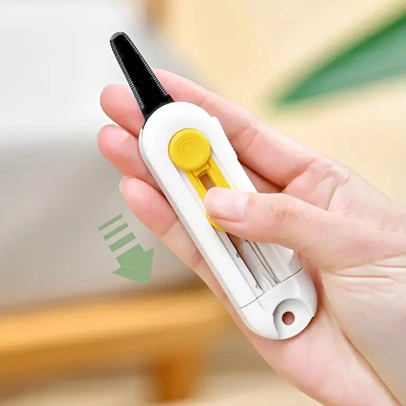 Magnetic Courier Opening Knife